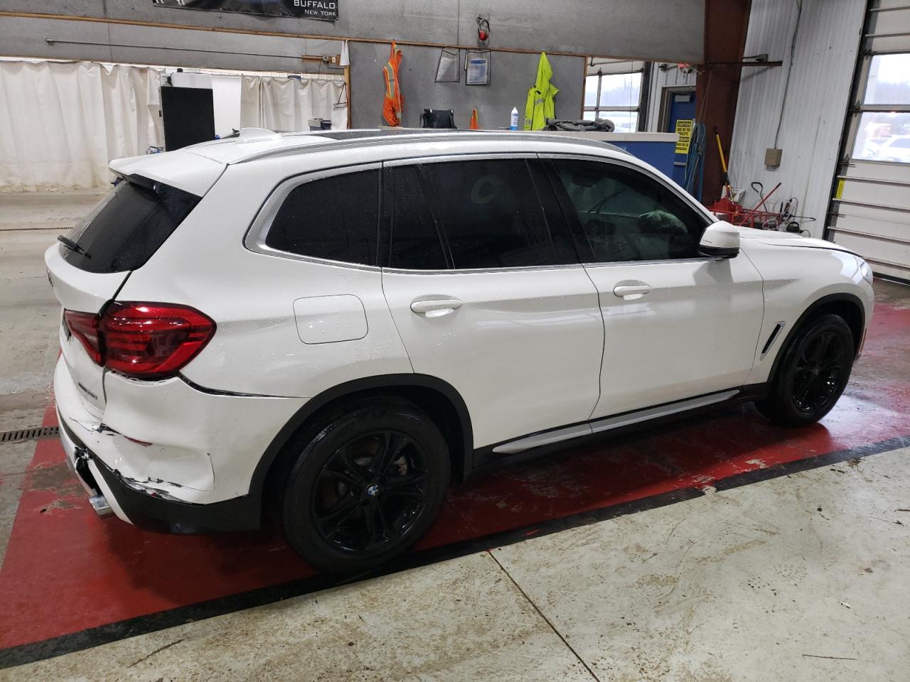 2021 BMW X3 - Image 3