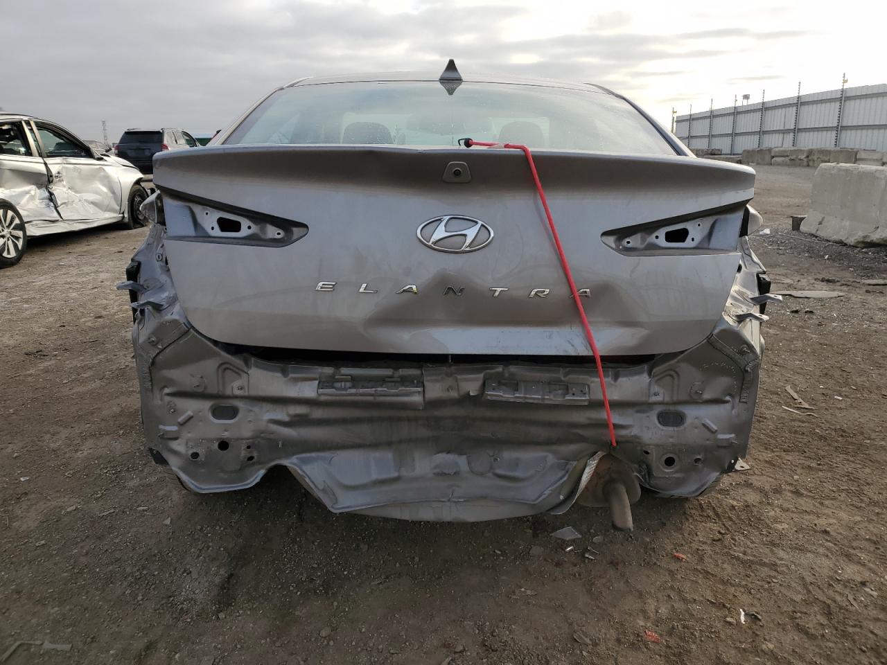 2020 Hyundai Elantra - Image 6