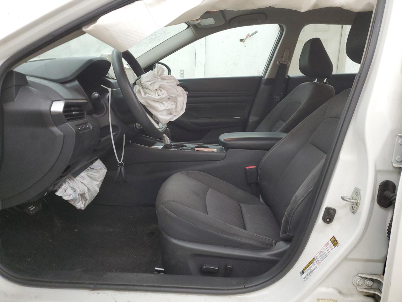 2020 Nissan Altima - Image 7