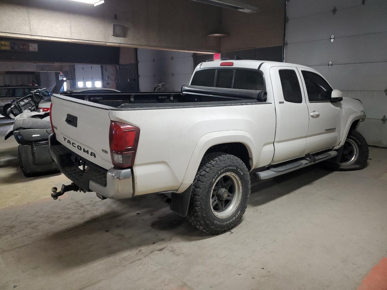 2018 Toyota Tacoma - Image 3