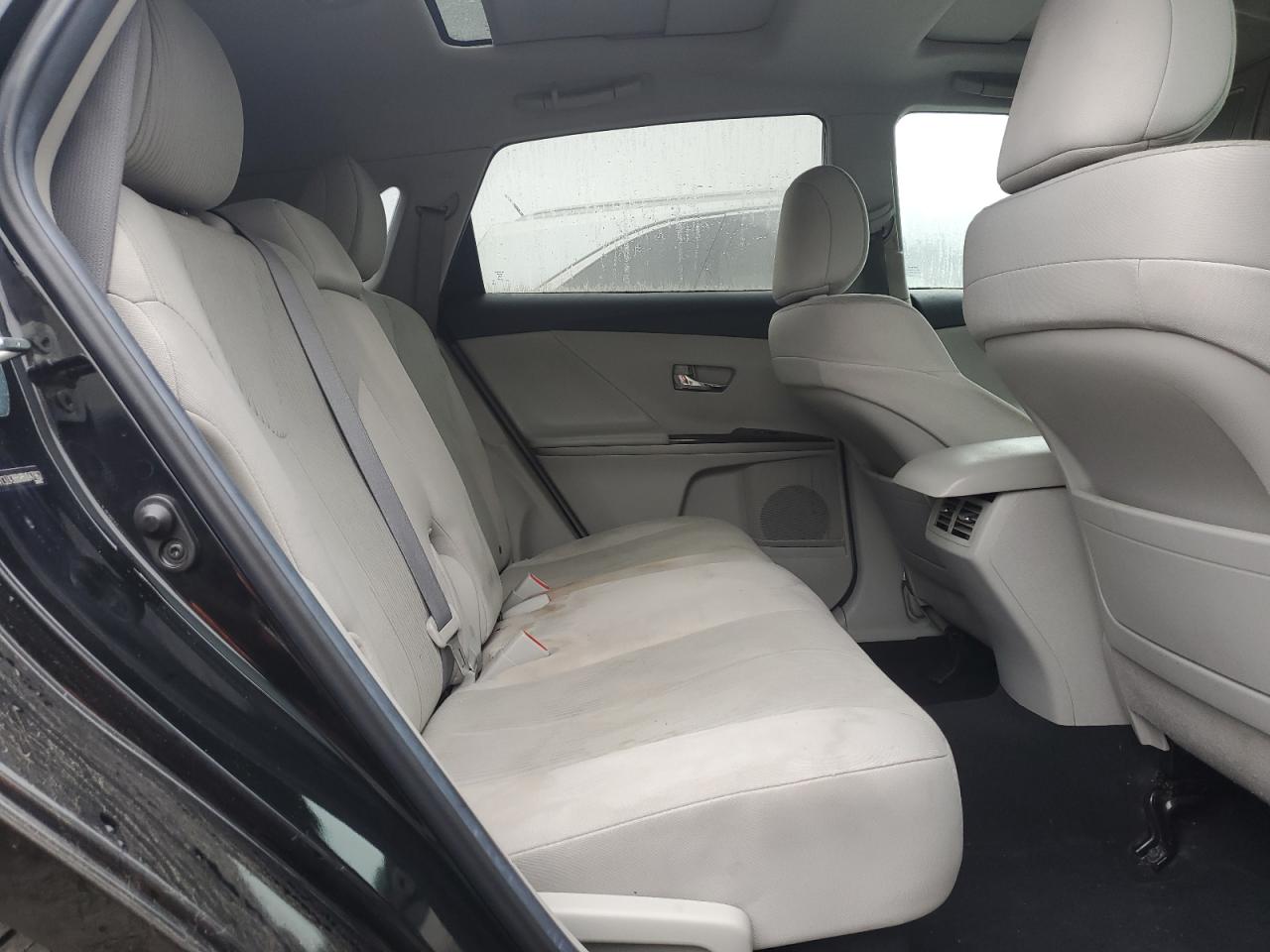 2011 Toyota Venza - Image 11