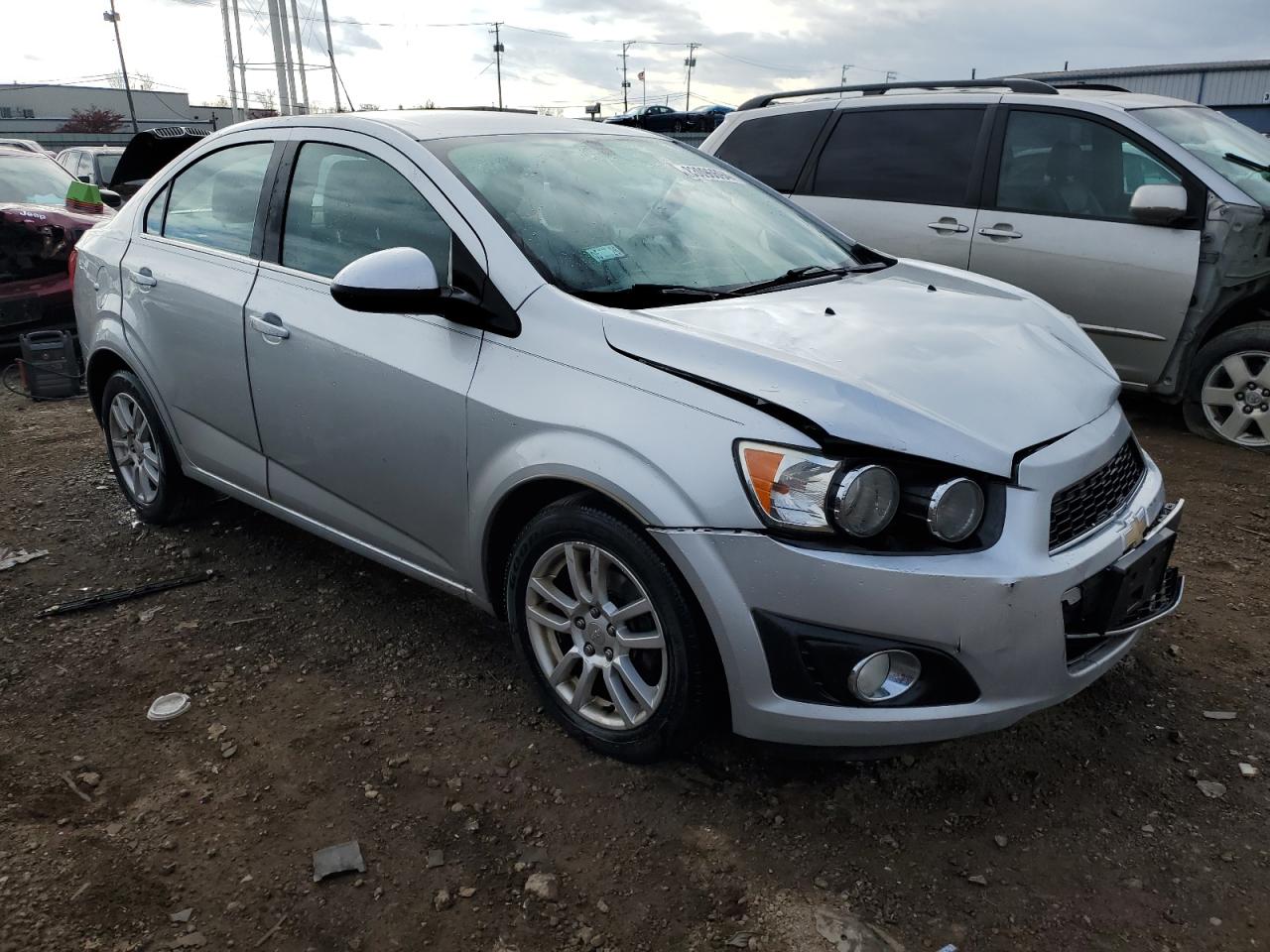 2015 Chevrolet Sonic - Image 4