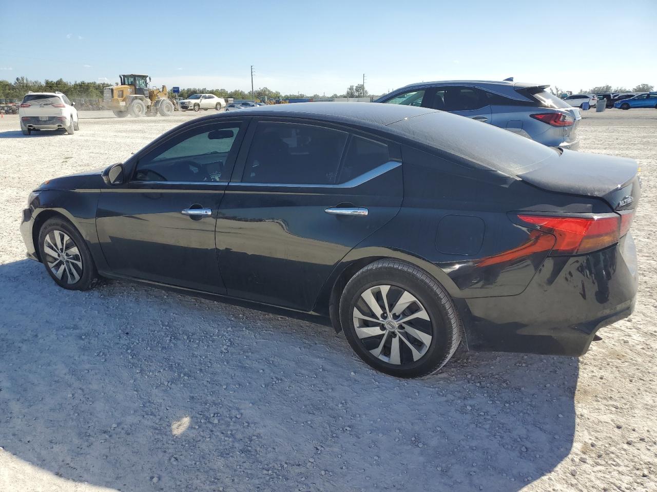 2021 Nissan Altima - Image 2