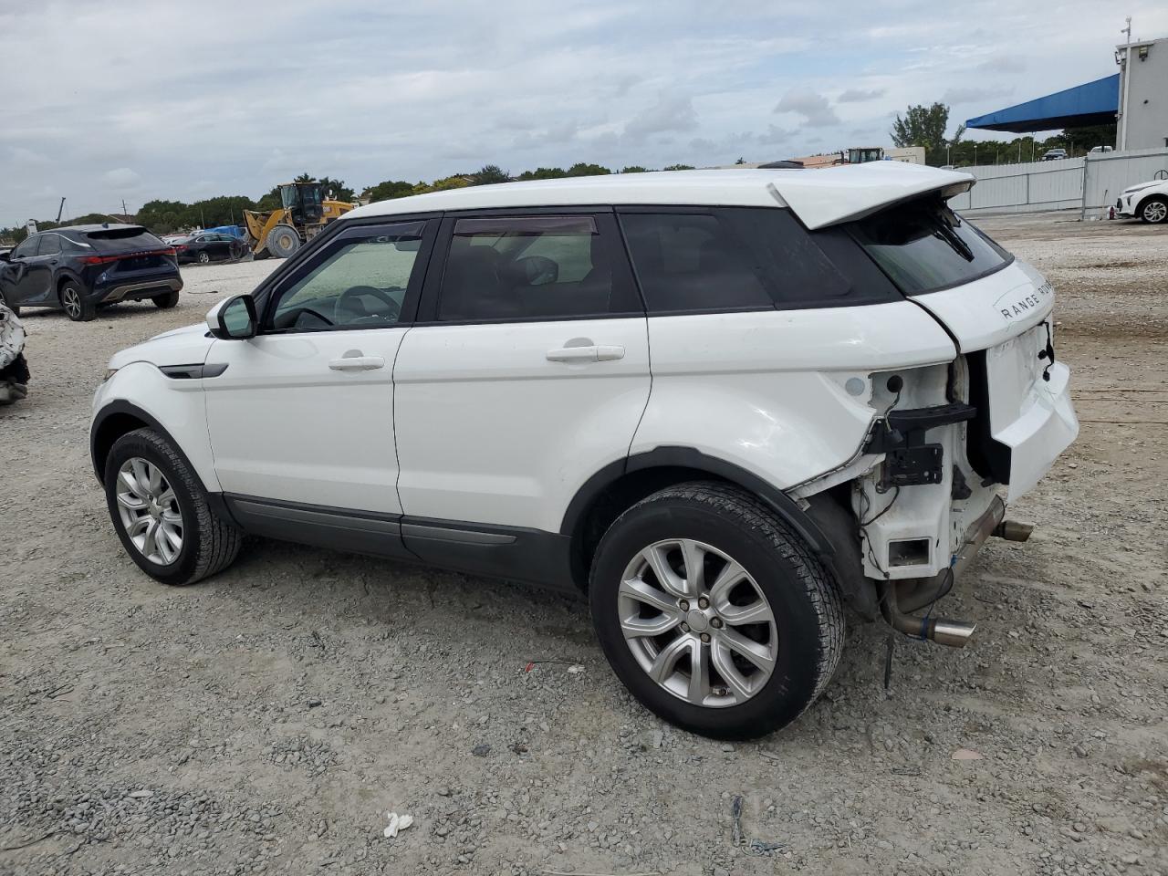 VIN SALVN2BG0FH042054 2015 LAND ROVER RANGEROVER no.2