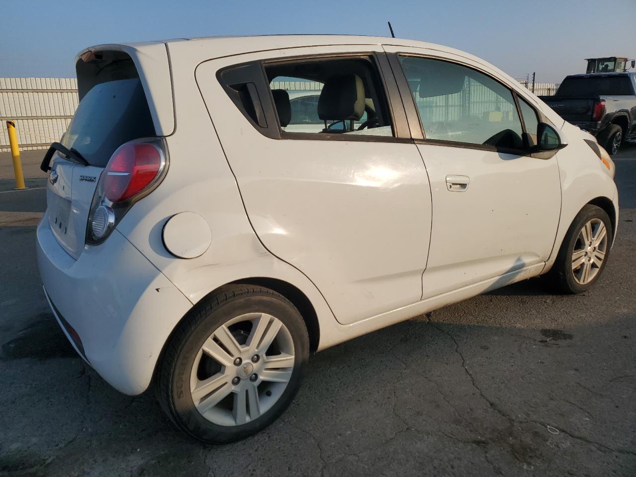 2014 Chevrolet Spark - Image 3