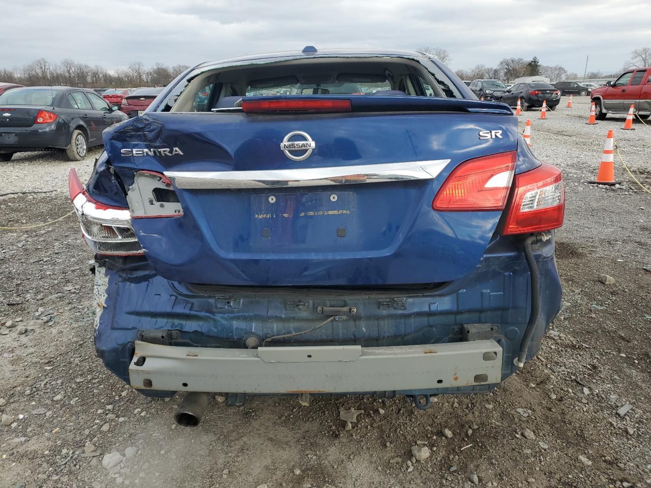 VIN 3N1AB7AP8KY303168 2019 NISSAN SENTRA no.6