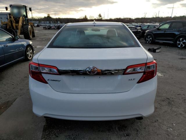  TOYOTA CAMRY 2012 Biały