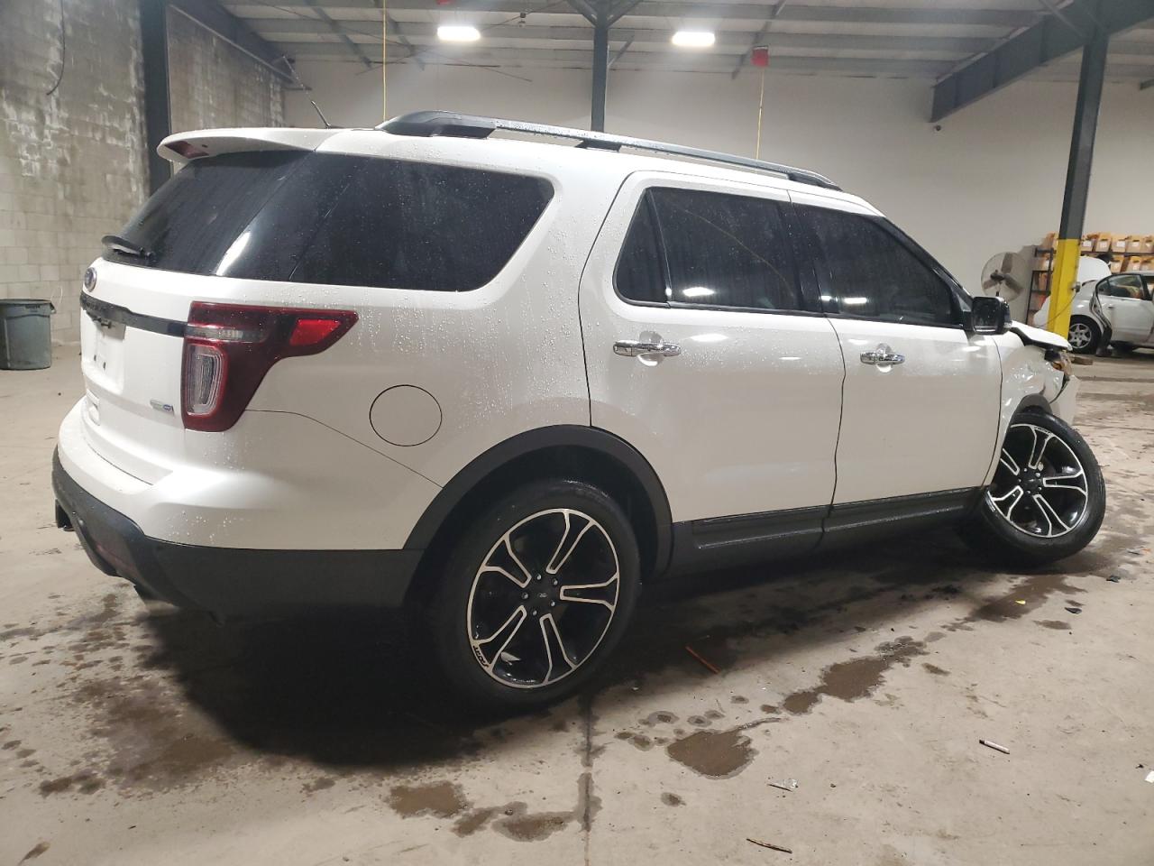 2014 Ford Explorer - Image 3