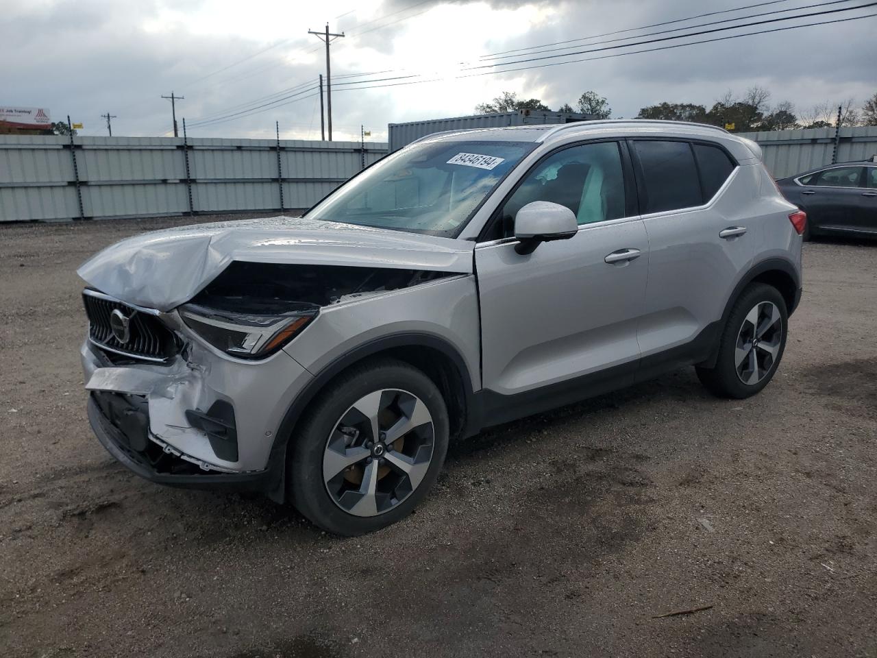 2023 VOLVO XC40 PLUS