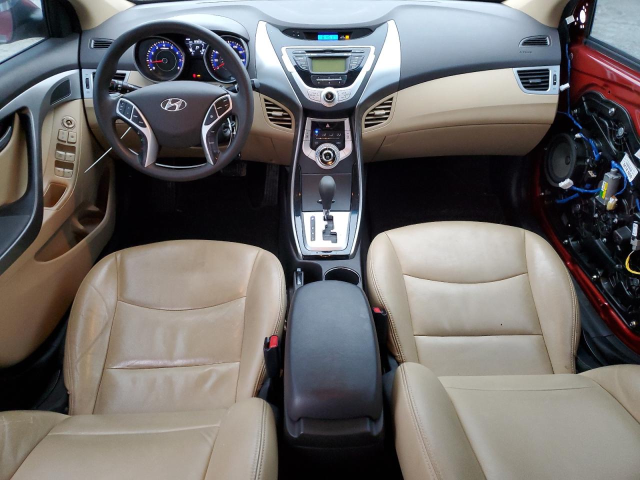 2012 Hyundai Elantra - Image 8
