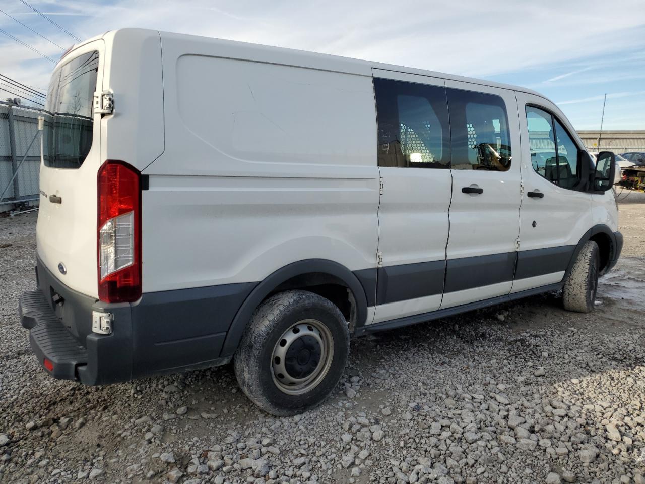 VIN 1FTNE1ZM4FKA78684 2015 FORD TRANSIT no.3