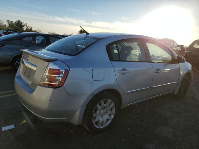 Sedans NISSAN SENTRA 2012 Srebrny