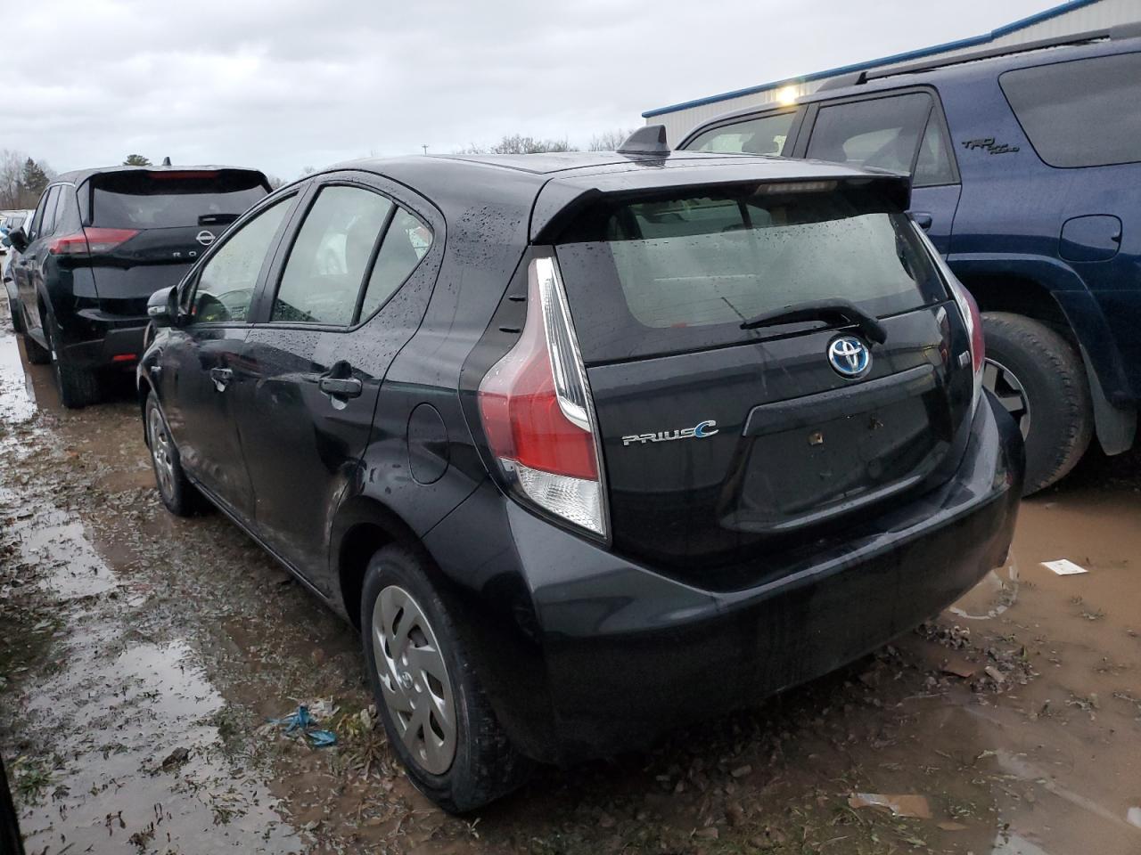 VIN JTDKDTB3XG1120852 2016 TOYOTA PRIUS no.2