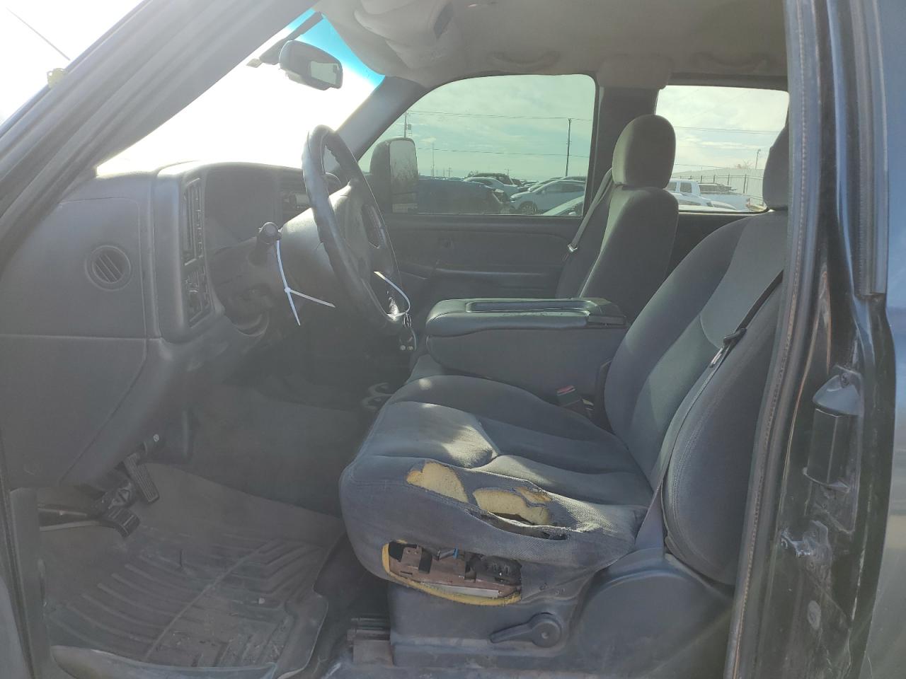 2003 GMC Sierra - Image 7