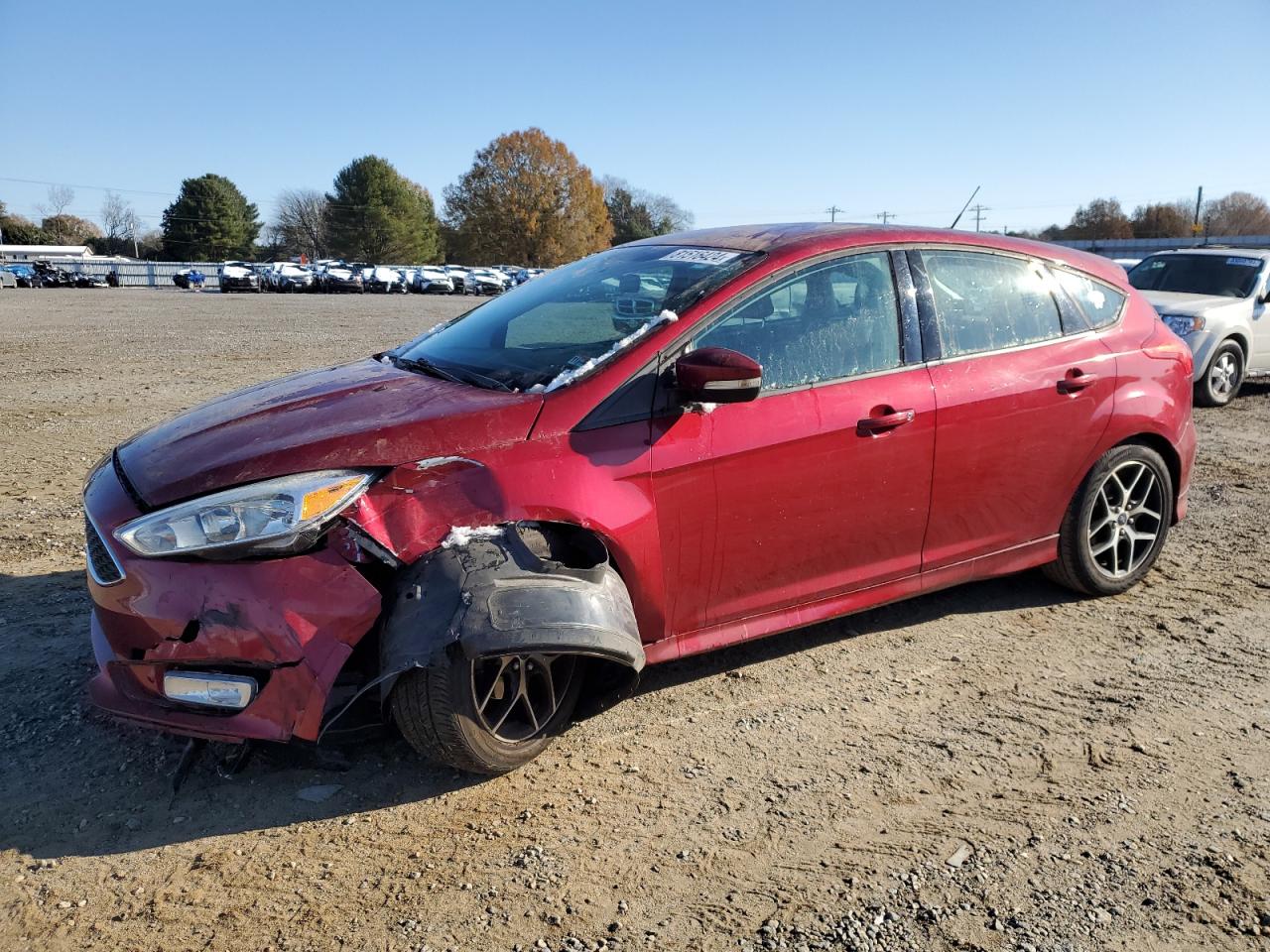 VIN 1FADP3K24FL286364 2015 FORD FOCUS no.1