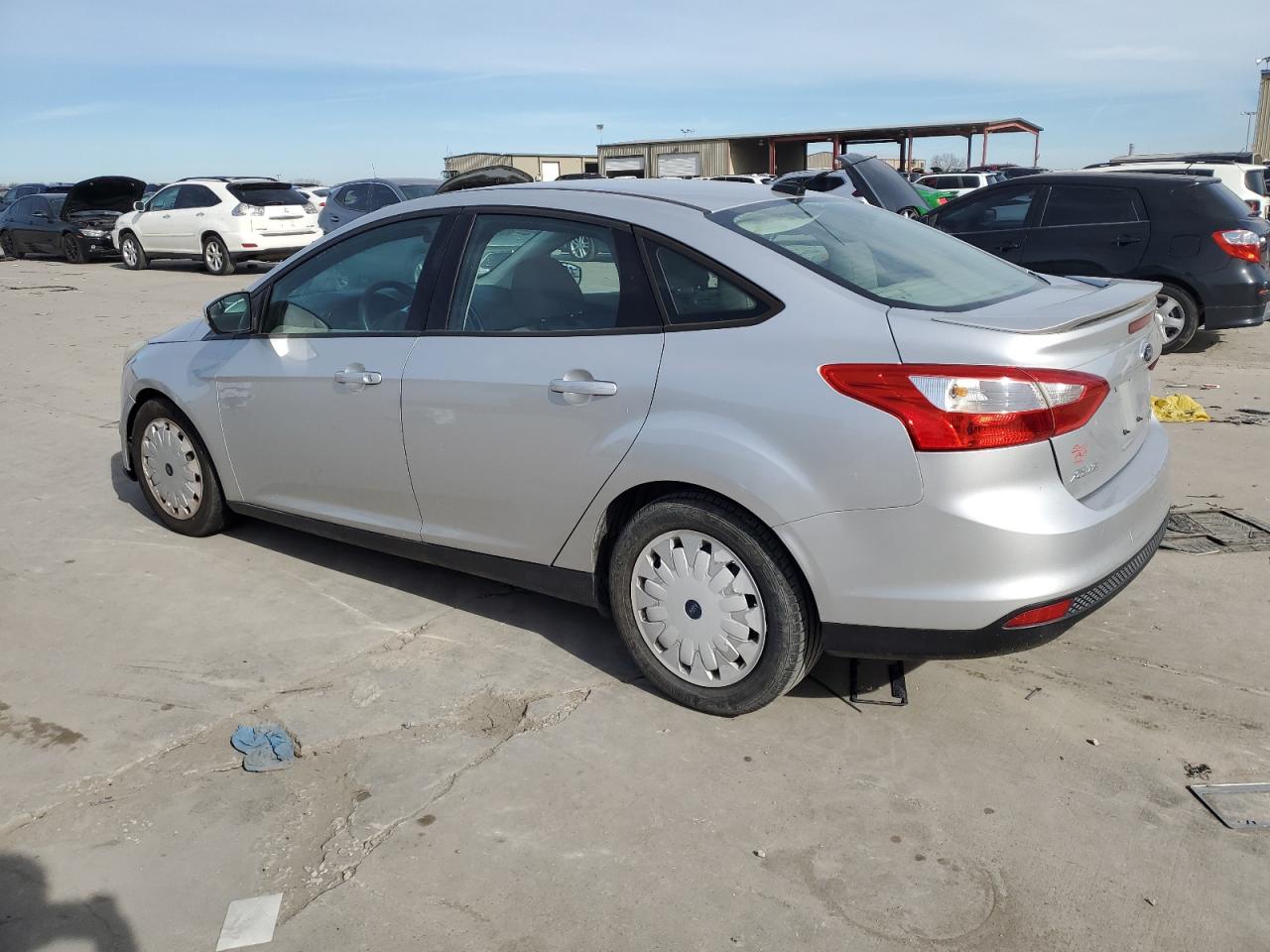 VIN 1FADP3F24EL393990 2014 FORD FOCUS no.2