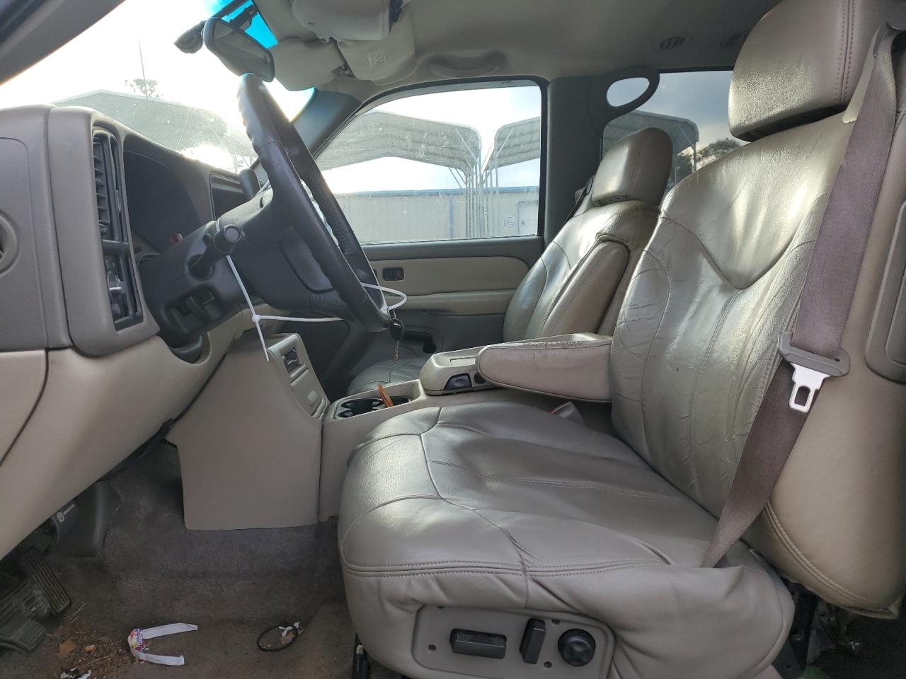 2000 GMC Yukon - Image 7