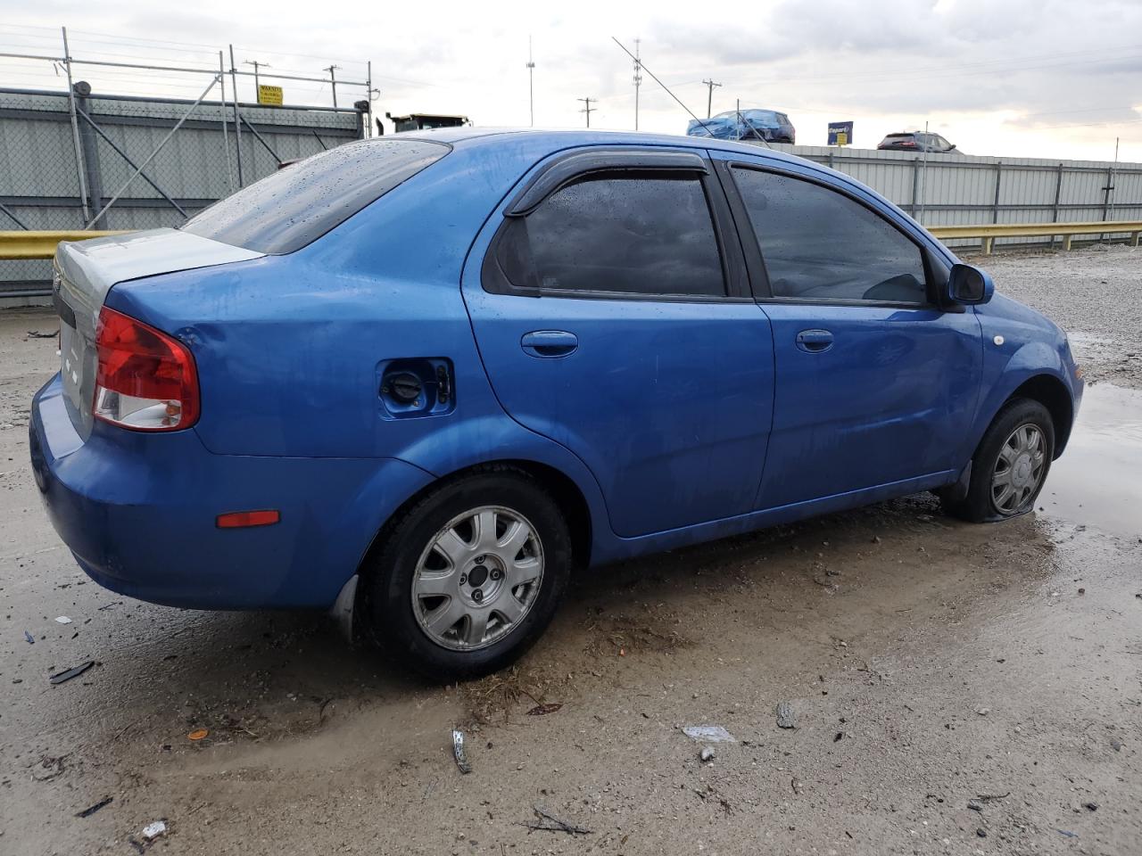 2005 Chevrolet Aveo - Image 3
