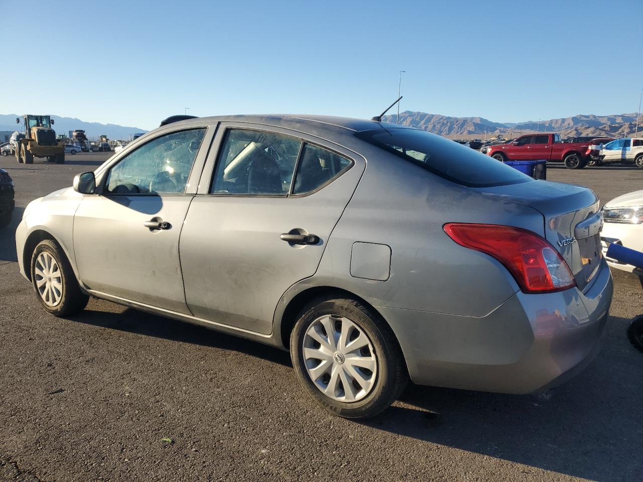 VIN 3N1CN7AP5EL865904 2014 NISSAN VERSA no.2