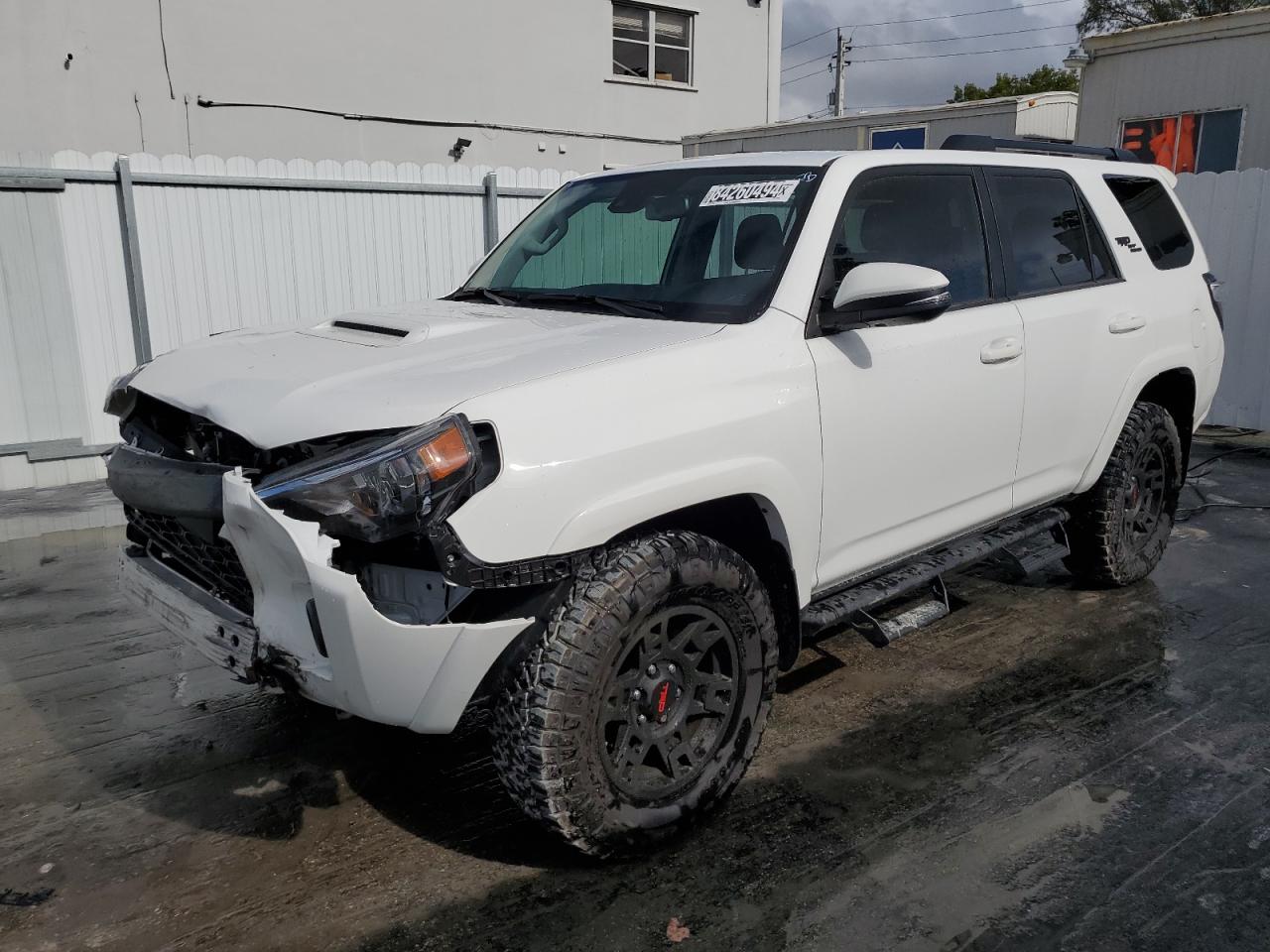 2024 Toyota 4Runner Sr5 Premium for Sale in Opa Locka, FL - Front End