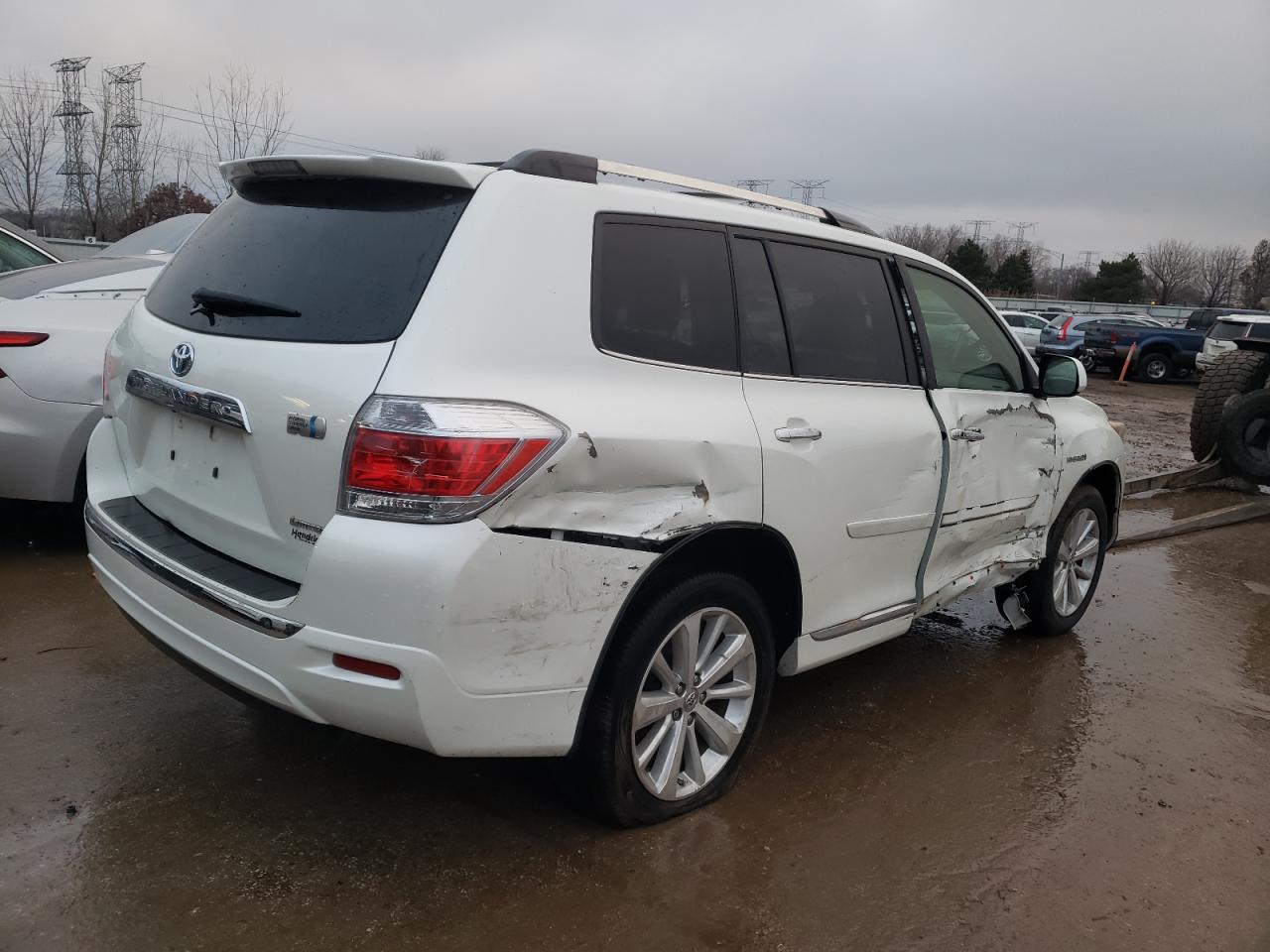 2013 Toyota Highlander - Image 3
