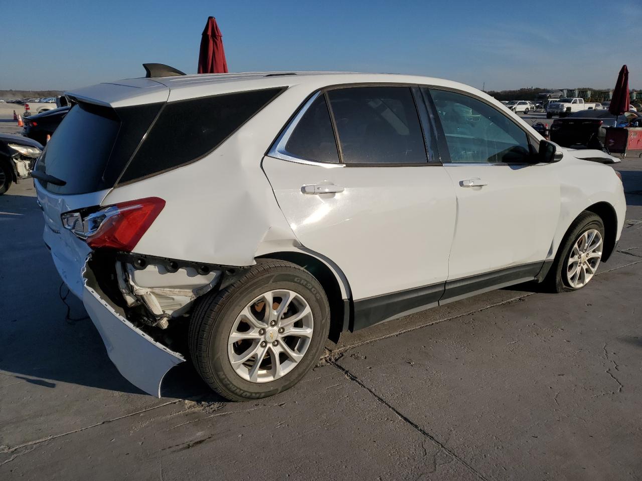 VIN 2GNAXSEVXJ6237756 2018 CHEVROLET EQUINOX no.2