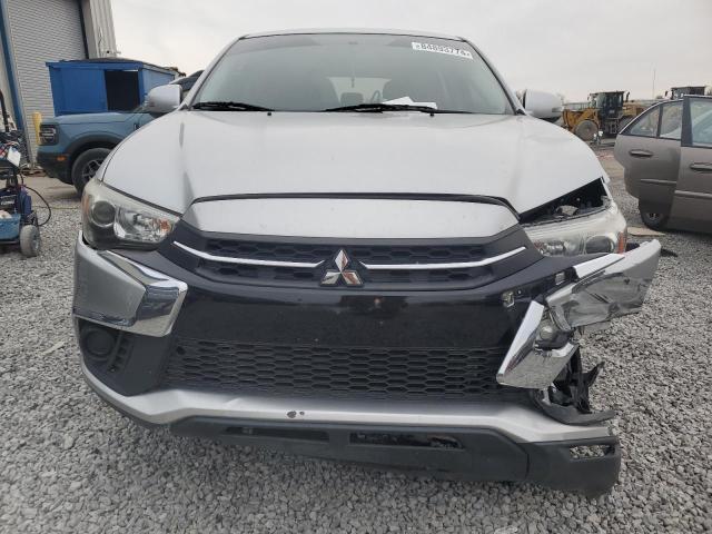  MITSUBISHI OUTLANDER 2019 Srebrny