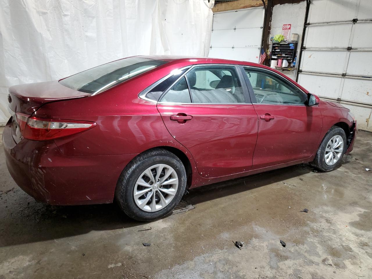 VIN 4T1BF1FK6GU525777 2016 TOYOTA CAMRY no.3