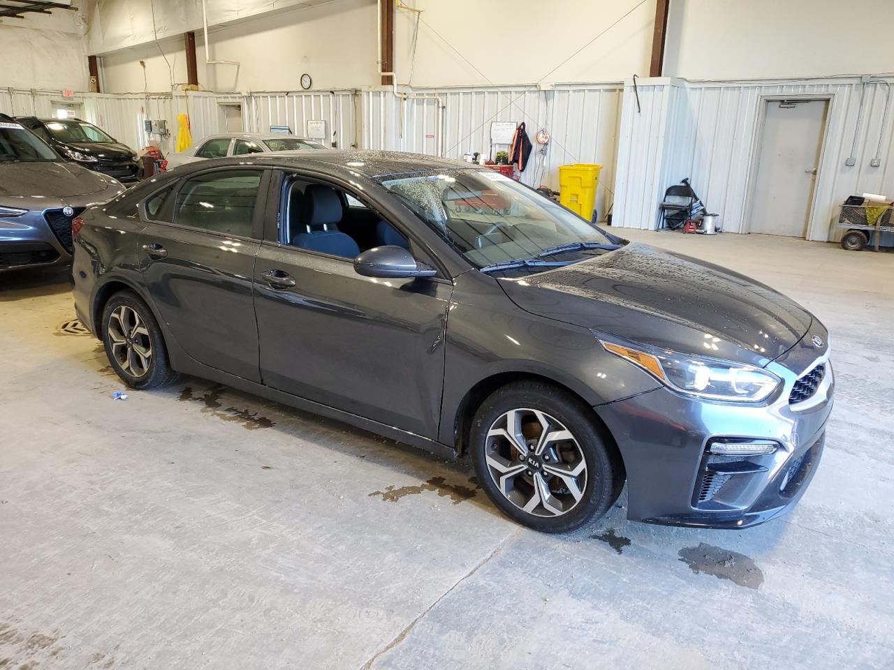 VIN 3KPF24AD9KE009352 2019 KIA FORTE no.4