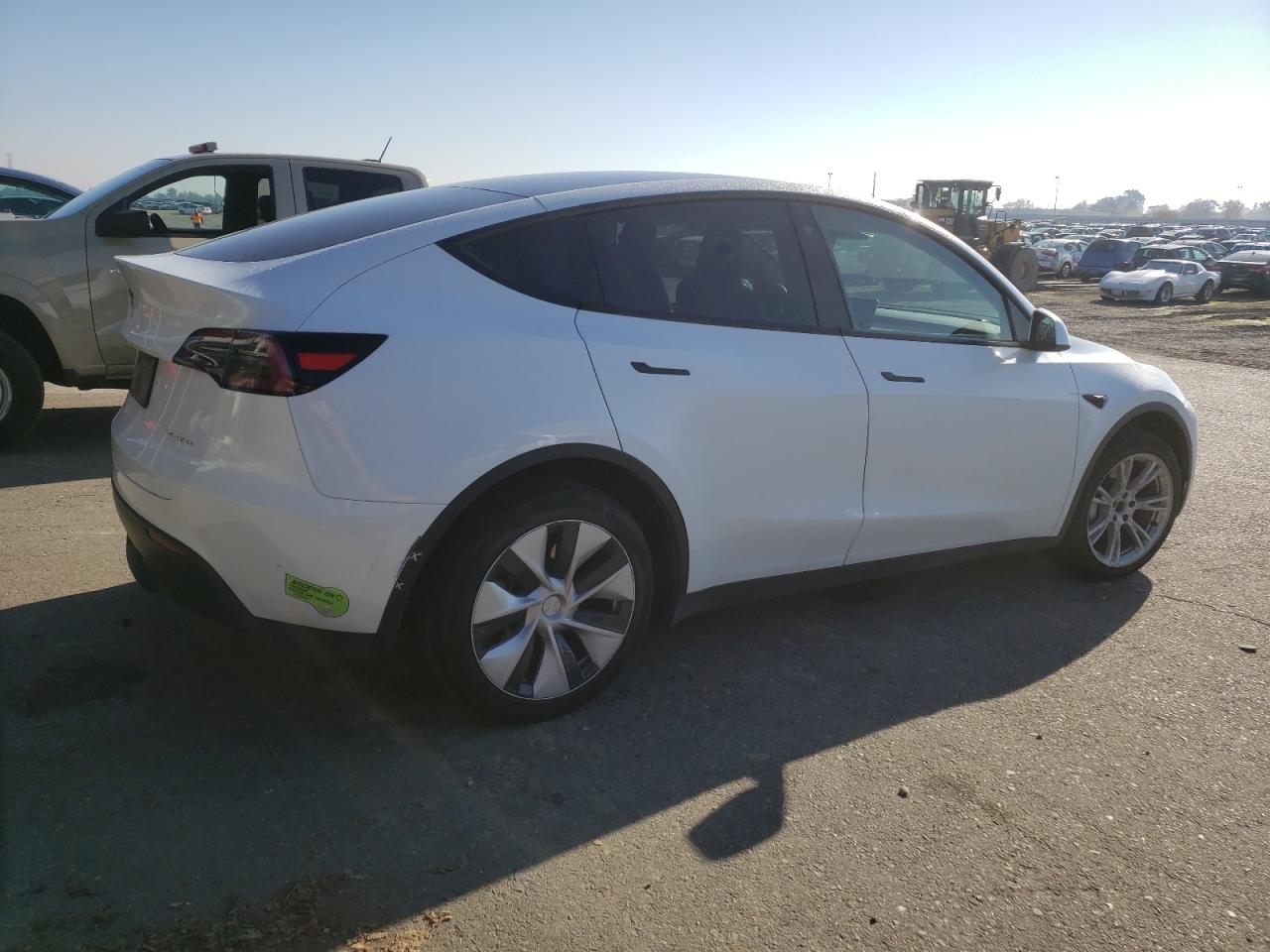 VIN 7SAYGDEEXPF639785 2023 TESLA MODEL Y no.3