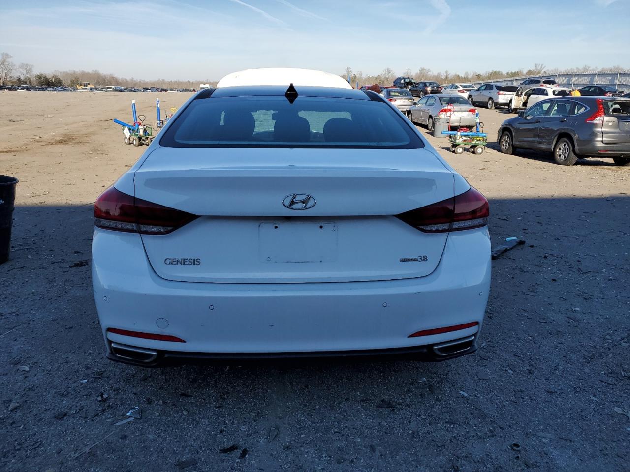 2016 Hyundai Genesis - Image 6