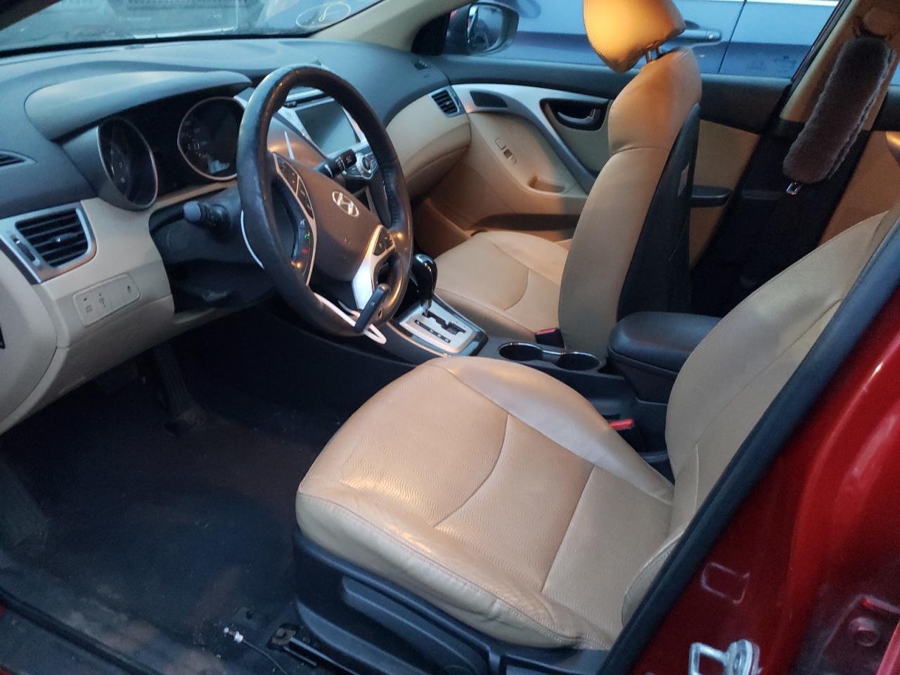 2012 Hyundai Elantra - Image 7