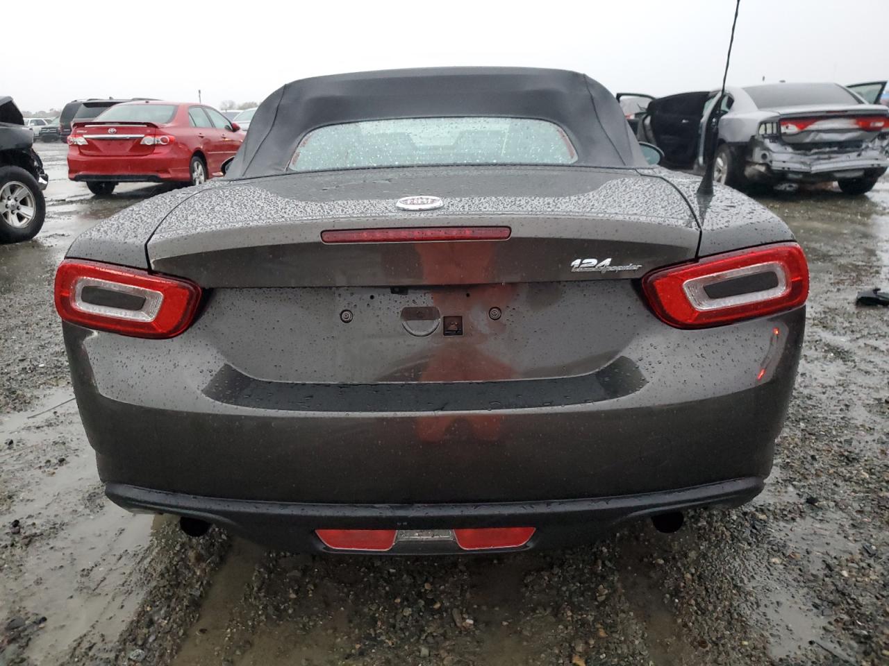 2017 Fiat 124 Spider - Image 6