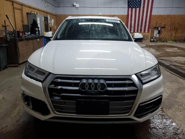  AUDI Q5 2019 Белы