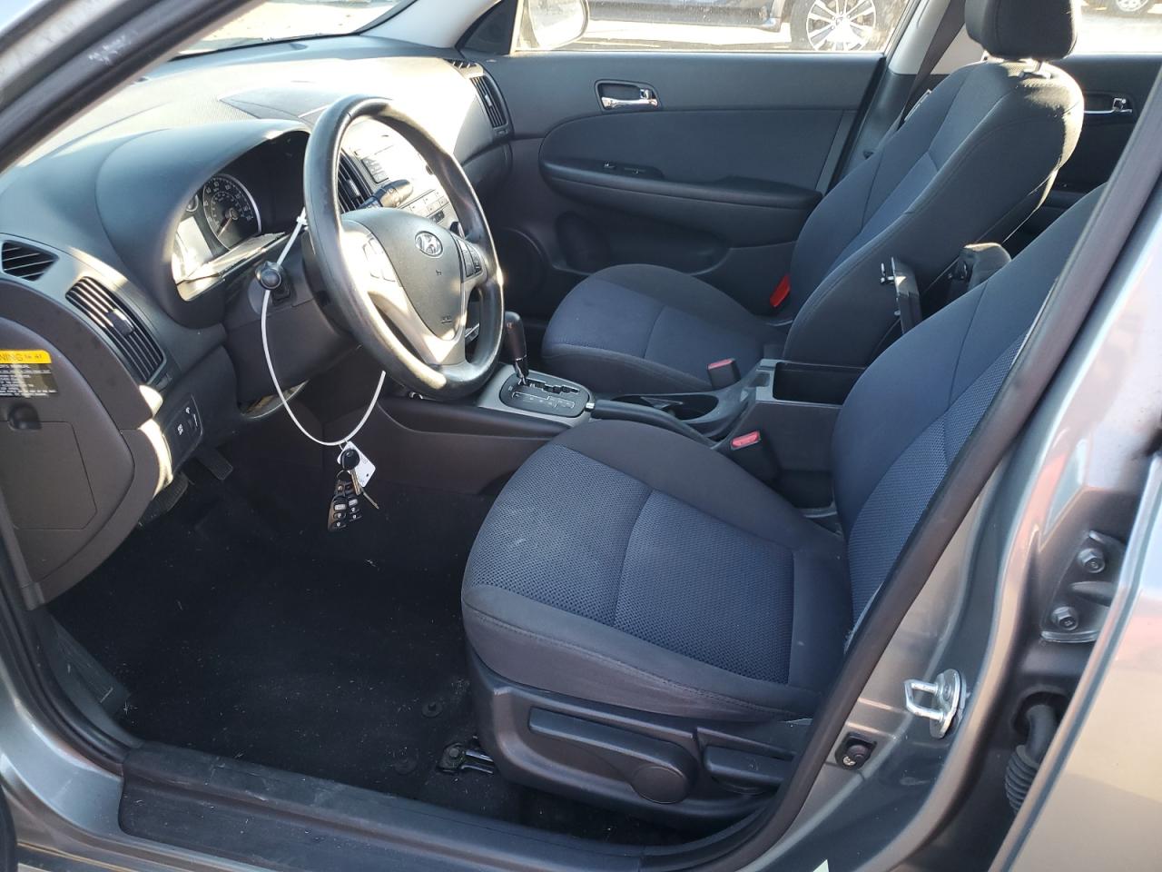 2011 Hyundai Elantra - Image 7