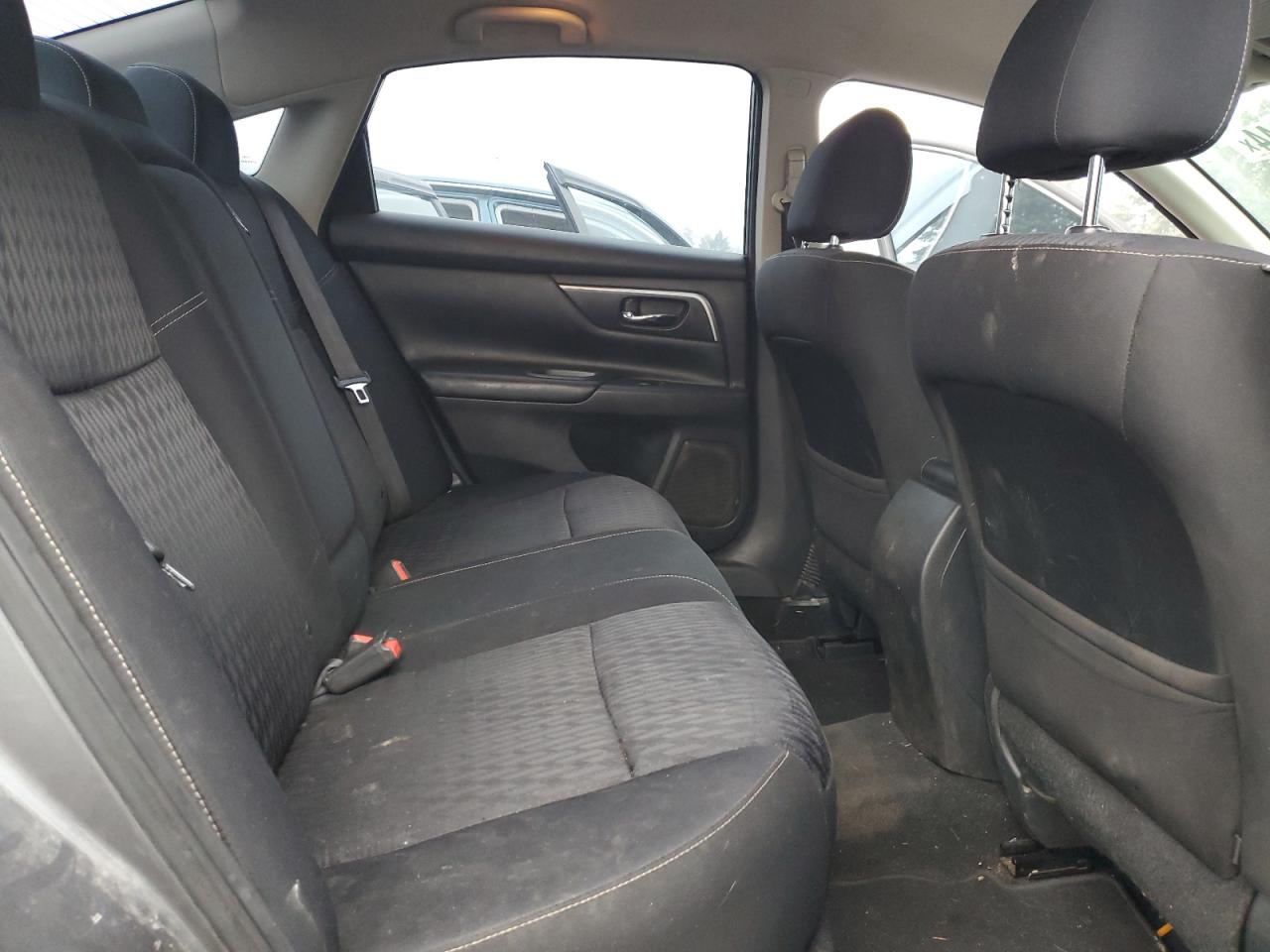 2017 Nissan Altima - Image 10