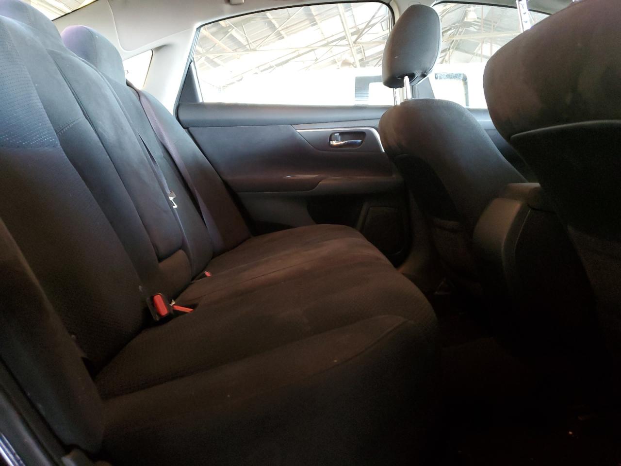 2015 Nissan Altima - Image 10