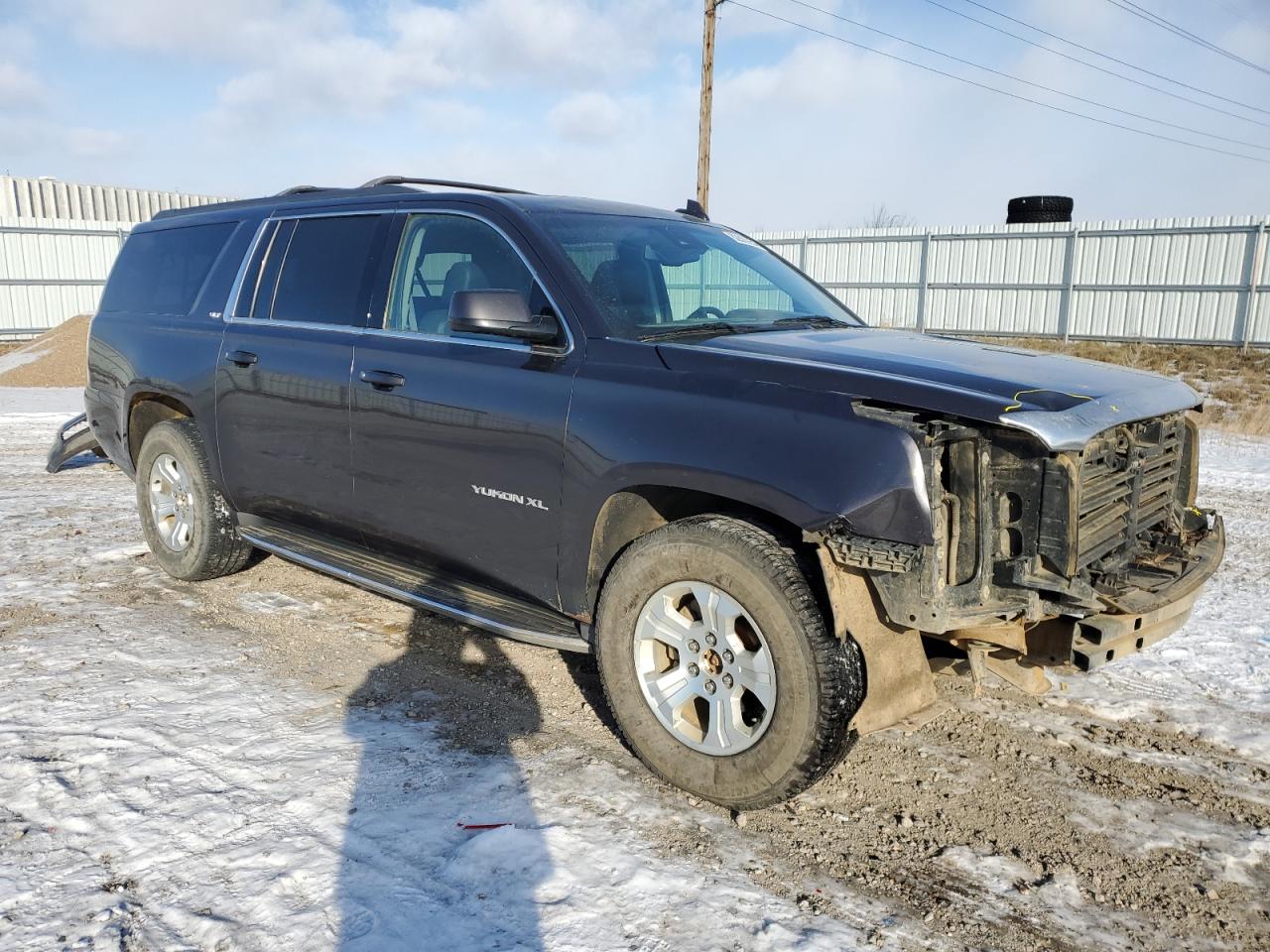 VIN 1GKS2GKC5HR270761 2017 GMC YUKON no.4