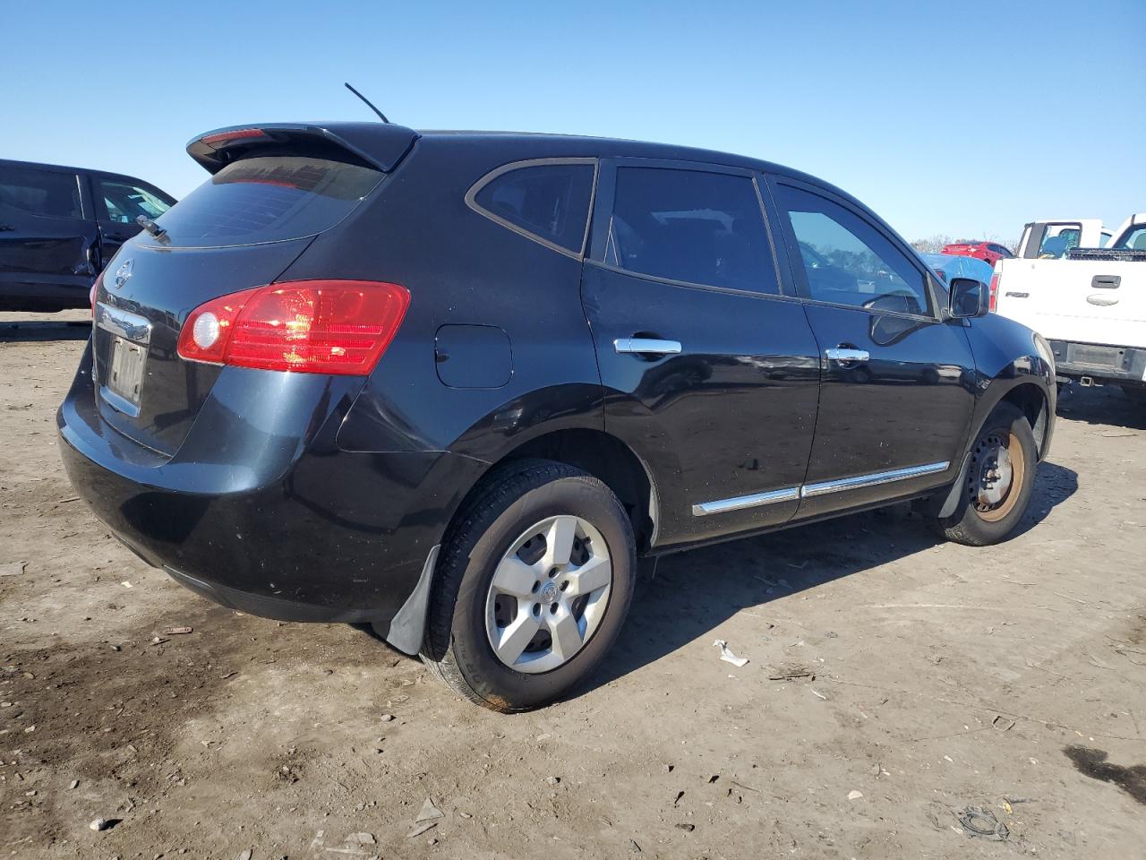 2013 Nissan Rogue - Image 3