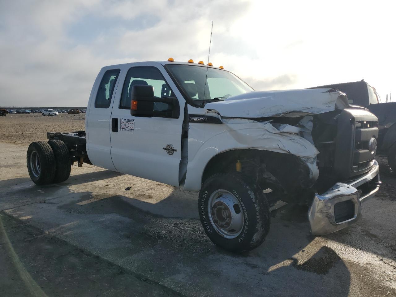 VIN 1FD8X3HT0DEB58941 2013 FORD F350 no.4