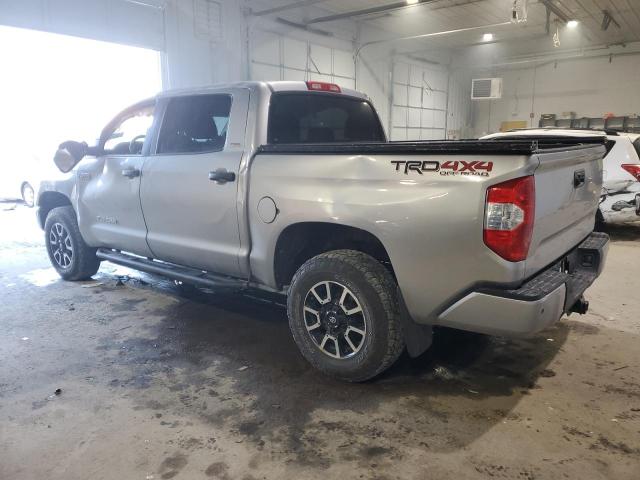  TOYOTA TUNDRA 2016 Серый