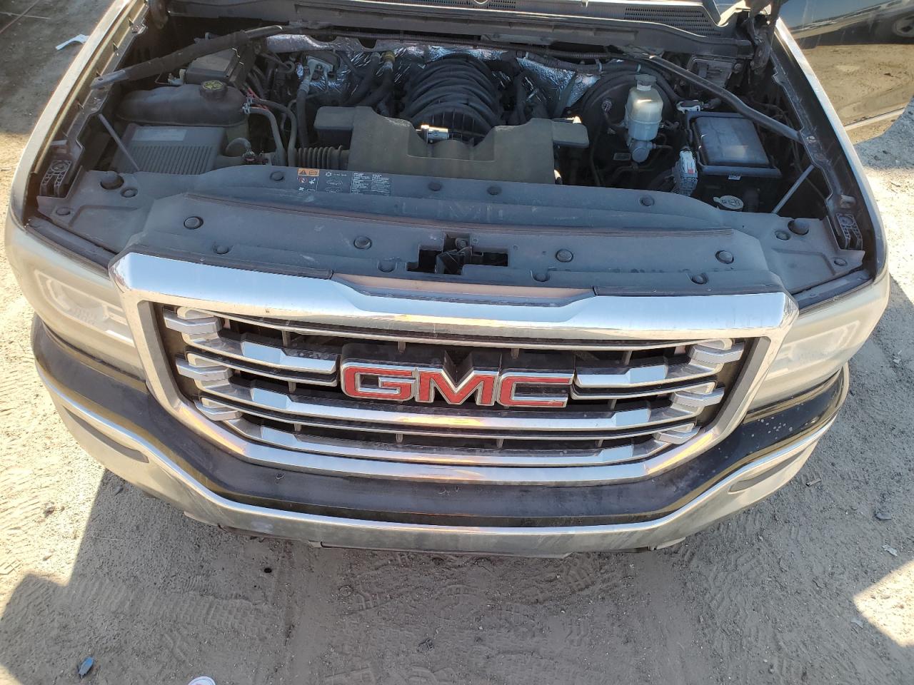 2016 GMC Sierra - Image 11