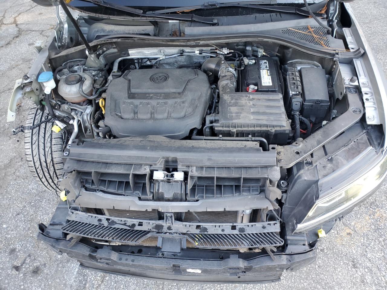 2021 Volkswagen Tiguan - Image 12