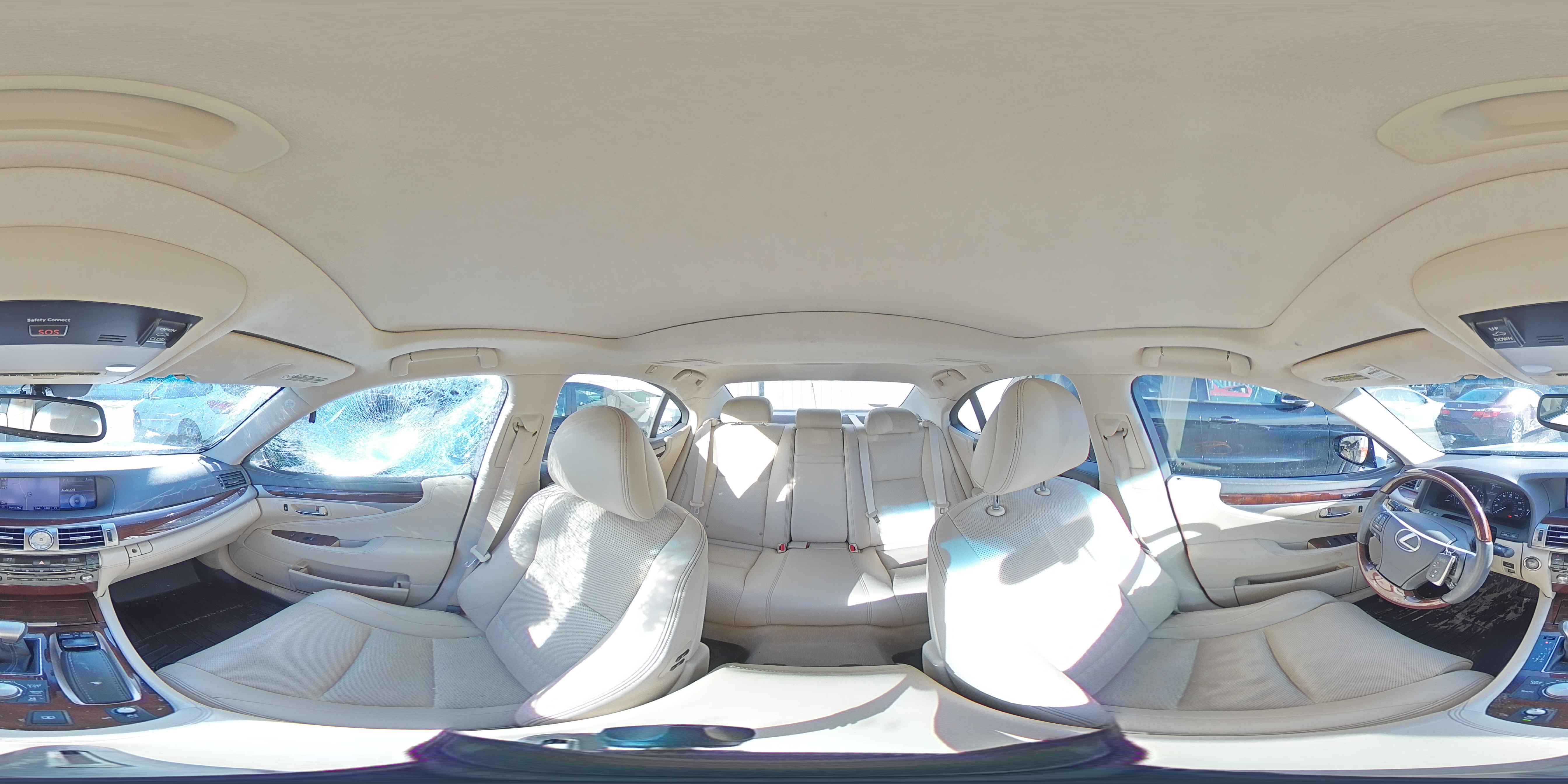 2013 Lexus LS - Image 14