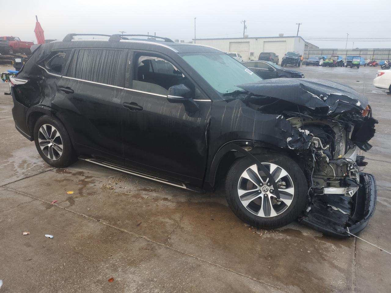 2021 Toyota Highlander - Image 4