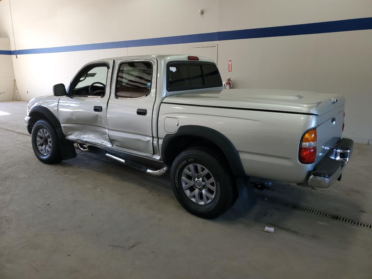 2004 Toyota Tacoma - Image 2