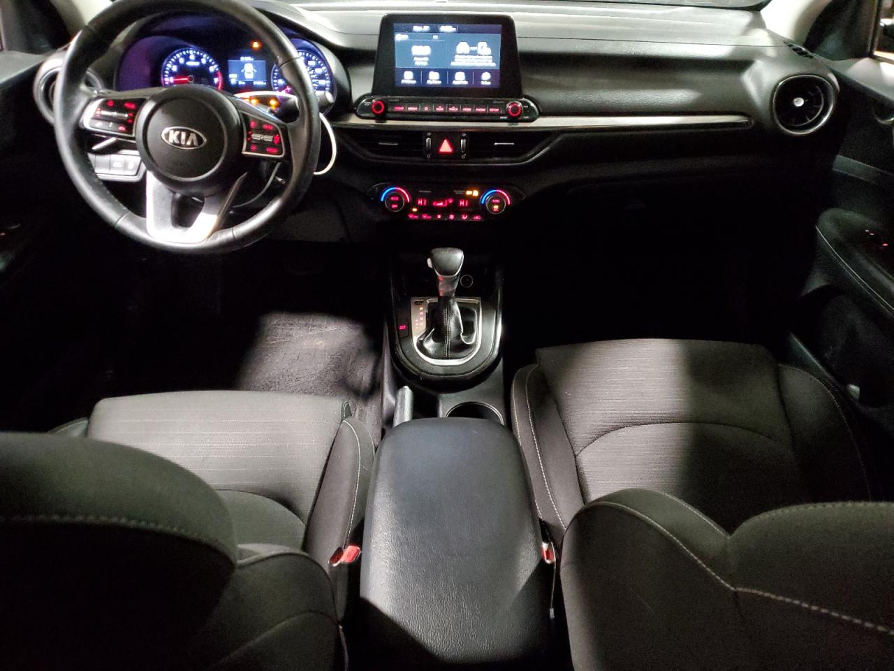 2019 Kia Forte - Image 8