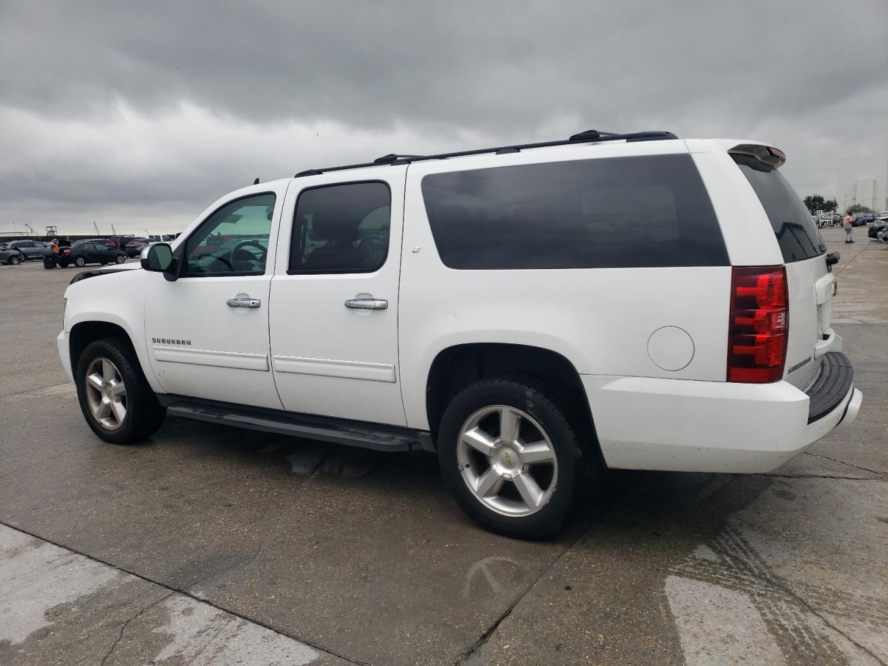 2012 Chevrolet Suburban - Image 2