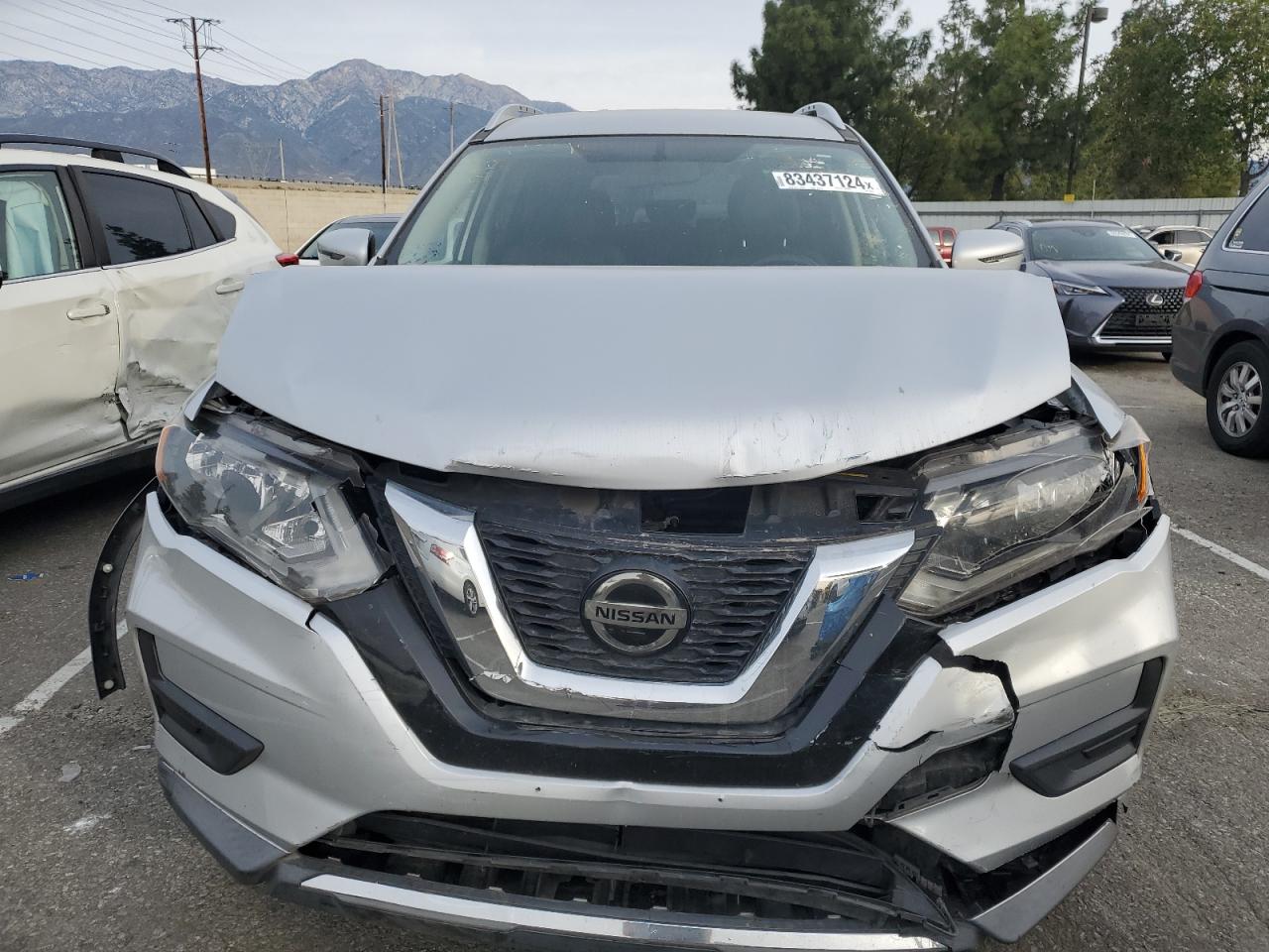 KNMAT2MT5JP525544 NISSAN ROGUE 2018