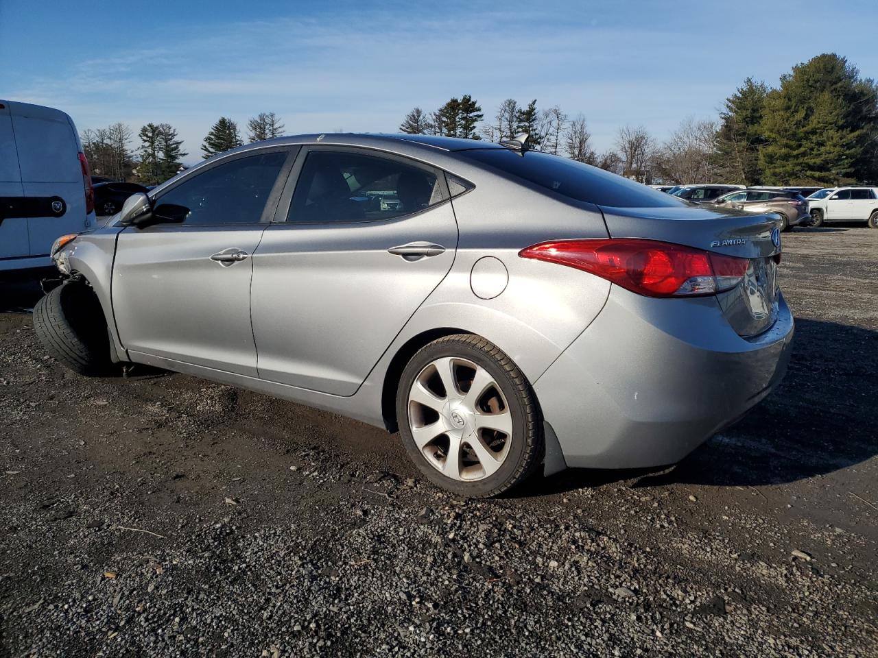 2013 Hyundai Elantra - Image 2